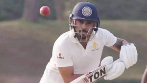 Ranji Trophy: ಮನೀಶ್ ಪಾಂಡೆ ಏಕಾಂಗಿ ಹೋರಾಟ; ರೈಲ್ವೇಸ್ ವಿರುದ್ಧ ಕರ್ನಾಟಕಕ್ಕೆ 1 ವಿಕೆಟ್‌ನ ರೋಚಕ ಗೆಲುವು