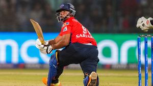 IPL 2024: ಟೆಸ್ಟ್‌ ಆಡಿದ್ದೇ ತಡ ಬದಲಾಯಿತು ಹಣೆಬರಹ:ಅಂದು 20 ಲಕ್ಷಕ್ಕೂ ಖರೀದಿಸಿದವರು, ಇಂದು ಕೋಟಿ ಕೋಟಿ ರೂ. ಹಿಡಿದು ಕ್ಯೂನಲ್ಲಿ