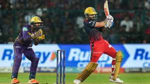 IPL 2024: RCB vs KKR ಹೆಡ್-ಟು-ಹೆಡ್ ದಾಖಲೆ, ಪಿಚ್ ವರದಿ; ಚಿನ್ನಸ್ವಾಮಿಯಲ್ಲಿ ಗೆಲುವು ಯಾರಿಗೆ?