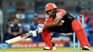 IPL 2024: ಸರ್ಫರಾಜ್ ಖಾನ್‌ಗೆ ಸಹಿ ಹಾಕಲು ಕ್ಯೂನಲ್ಲಿ ನಿಂತ 3 ತಂಡಗಳು