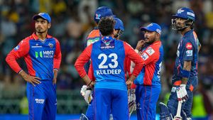 LSG vs DC IPL 2024: ಕುಲದೀಪ್ ಯಾದವ್ ಮಾರಕ ಬೌಲಿಂಗ್; ಡೆಲ್ಲಿ ತಂಡಕ್ಕೆ ಸಾಧಾರಣ ಗುರಿ ನೀಡಿದ ಲಕ್ನೋ