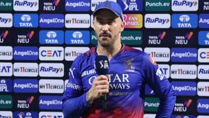MI vs RCB: ಮುಂಬೈ ಇಂಡಿಯನ್ಸ್ ವಿರುದ್ಧದ ಸೋಲಿಗೆ ಇದೇ ಕಾರಣ; ಕೊನೆಗೂ ಒಪ್ಪಿಕೊಂಡ ಆರ್‌ಸಿಬಿ ನಾಯಕ