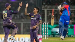 KKR vs DC IPL 2024: ವರುಣ್ ಚಕ್ರವ್ಯೂಹಕ್ಕೆ ಸಿಲುಕಿದ ಡೆಲ್ಲಿ; ಕೆಕೆಆರ್ ತಂಡಕ್ಕೆ ಸಾಧಾರಣ ಗುರಿ