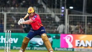'ಬೇಸ್‌ಬಾಲ್ ಆಗಿ ಬದಲಾಗುತ್ತಿದೆ ಕ್ರಿಕೆಟ್'; KKR ವಿರುದ್ಧ ದಾಖಲೆ ಗೆಲುವಿನ ಬಳಿಕ PBKS ನಾಯಕ ಸ್ಯಾಮ್ ಕರ್ರಾನ್