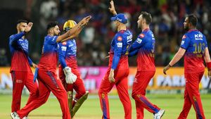 IPL 2024: RCB ಪ್ಲೇಆಫ್ ಸನ್ನಿವೇಶ ಹೇಗಿದೆ?; ತಂಡಕ್ಕೆ 2016ರ ಟೂರ್ನಿ ನೆನಪಿಸಬೇಕಿದೆ ವಿರಾಟ್ ಕೊಹ್ಲಿ