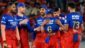 RCB: 'ಇದನ್ನು ಮಾಡದ ಹೊರತು ಆರ್‌ಸಿಬಿ ಎಂದಿಗೂ ಐಪಿಎಲ್ ಟ್ರೋಫಿ ಗೆಲ್ಲಲ್ಲ'; ಹರ್ಭಜನ್ ಸಿಂಗ್