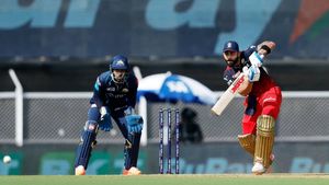 IPL 2024: ಆರ್‌ಸಿಬಿ- ಗುಜರಾತ್‌ ನಡುವೆ ಮೆಗಾಫೈಟ್‌; ಟಾಸ್‌ ವರದಿ, ಆಡುವ 11ರ ಬಳಗ