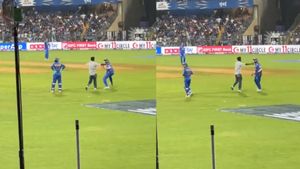 MI vs RR: ಮೈದಾನಕ್ಕೆ ನುಗ್ಗಿದ ಅಭಿಮಾನಿ ಕಂಡು ಹೌಹಾರಿದ ರೋಹಿತ್ ಶರ್ಮಾ!