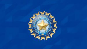 ಟೀಮ್ ಇಂಡಿಯಾ ಮುಖ್ಯ ಕೋಚ್ ಹುದ್ದೆಗೆ ಅರ್ಜಿ ಆಹ್ವಾನಿಸಿದ ಬಿಸಿಸಿಐ; ಅರ್ಹತೆಗಳೇನು?