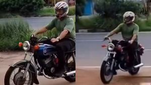 MS Dhoni: ಆರ್‌ಸಿಬಿ ವಿರುದ್ಧದ ಸೋಲಿನ ಬಳಿಕ ಎಂಎಸ್‌ ಧೋನಿ ಏಕಾಂಗಿ ಬೈಕ್‌ ರೈಡ್‌