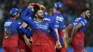 RCB vs DC IPL 2024: ಆರ್‌ಸಿಬಿಯ ಹೊಸ ಅಧ್ಯಾಯದಲ್ಲಿ ಮತ್ತೊಂದು ದಾಖಲೆ; ಫ್ಯಾನ್ಸ್‌ ಫುಲ್ ಖುಷ್‌!