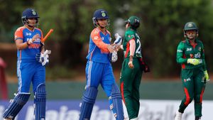 Womens Asia Cup 2024: ಬಾಂಗ್ಲಾ ಸೋಲಿಸಿ ಫೈನಲ್‌ಗೆ ಎಂಟ್ರಿ ಕೊಟ್ಟ ಭಾರತ ವನಿತೆಯರು; ಎಷ್ಟನೇ ಬಾರಿ ಗೊತ್ತಾ?