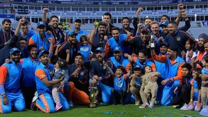 WCL 2024: ಫೈನಲ್‌ನಲ್ಲಿ ಪಾಕಿಸ್ತಾನ ಬಗ್ಗುಬಡಿದು ಟ್ರೋಫಿ ಎತ್ತಿಹಿಡಿದ ಭಾರತ ಚಾಂಪಿಯನ್ಸ್