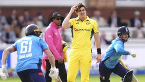 ENG vs AUS: ಹ್ಯಾರಿ ಬ್ರೂಕ್‌, ಲಿವಿಂಗ್‌ಸ್ಟನ್‌ ಅಬ್ಬರ: ಇಂಗ್ಲೆಂಡ್‌ ವಿರುದ್ಧ ಆಸೀಸ್‌ಗೆ 186 ರನ್‌ ಸೋಲು