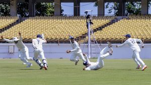 Irani Cup 2024 1st Innings: ಅಭಿಮನ್ಯು-ಜುರೆಲ್ 185 ರನ್‌ಗಳ ಜೊತೆಯಾಟ; ಪಂದ್ಯಕ್ಕೆ ರೋಚಕ ತಿರುವು