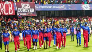IPL 2025: ಅಭಿಮಾನಿಗಳ ತಲೆಗೆ ಹುಳ ಬಿಟ್ಟ ಆರ್‌ಸಿಬಿ