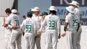 SA vs BAN: ಬಾಂಗ್ಲಾ ಪ್ರವಾಸಕ್ಕೂ ಮುನ್ನ ಹರಿಣಗಳ ಪಡೆಗೆ ಹಿನ್ನಡೆ; ಸ್ಟಾರ್ ವೇಗಿ ಔಟ್
