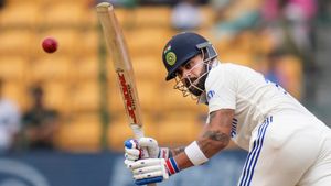 Virat Kohli: ಟೆಸ್ಟ್ ಕ್ರಿಕೆಟ್‌ನಲ್ಲಿ ಹೊಸ ಮೈಲಿಗಲ್ಲು ತಲುಪಿದ ವಿರಾಟ್ ಕೊಹ್ಲಿ; 9 ಸಾವಿರ ರನ್ ಕಂಪ್ಲೀಟ್