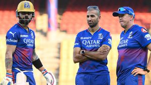 IPL 2025 RCB: ಮೆಗಾ ಆಕ್ಷನ್​ ಪ್ಲಾನ್​ ಬಗ್ಗೆ ಹೆಡ್‌ಕೋಚ್​ ಏನಂದ್ರು?
