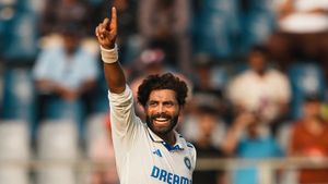 Ravindra Jadeja: ಮುಂಬೈನಲ್ಲಿ ಮತ್ತೊಂದು ಮೈಲಿಗಲ್ಲು ಮುಟ್ಟಿದ ರವೀಂದ್ರ ಜಡೇಜಾ