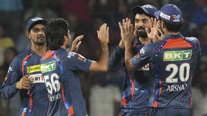 IPL Auction 2025 LSG: ರಾಹುಲ್‌ ಬದಲಿಗೆ ರಿಷಭ್‌ ಪಂತ್‌ಗೆ 27 ಕೋಟಿ ರೂ. ನೀಡಿದ ಲಕ್ನೋ