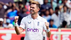 James Anderson: ಐಪಿಎಲ್‌ನಲ್ಲಿ ಇತಿಹಾಸ ಸೃಷ್ಟಿಸಲು ಸಿದ್ಧರಾಗಿರುವ ಜೇಮ್ಸ್ ಆಂಡರ್ಸನ್