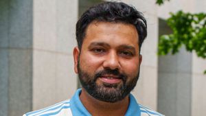 Rohit Sharma: ಹಿಟ್‌ಮ್ಯಾನ್ ಆಟೋಗ್ರಾಫ್ ಪಡೆಯಲು 10 ವರ್ಷ ಕಾದಿದ್ದ ಅಭಿಮಾನಿ; ಕೊನೆಗೂ ಕನಸು ನನಸಾಗಿದ್ದೇಗೆ?
