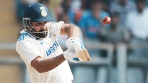Rohit Sharma: ರೋಹಿತ್ ಹೊಸ ಇತಿಹಾಸ ನಿರ್ಮಿಸಲು ನಾಲ್ಕು ಹಿಟ್‌ ದೂರ