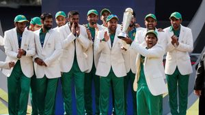 IND vs PAK: ಪಾಕಿಸ್ತಾನ ಸೋಲು ಖಚಿತ; ತಂಡದಲ್ಲಿಲ್ಲ ಚಾಂಪಿಯನ್ ಆಟಗಾರರು