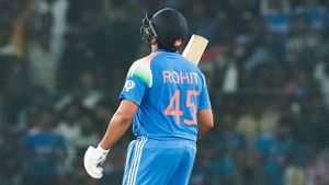IND vs ENG: ಫಾರ್ಮ್‌ಗೆ ಮರಳಿದ ರೋಹಿತ್ ಭರ್ಜರಿ ಶತಕ; ದಿಗ್ಗಜರ ದಾಖಲೆ ಉಡೀಸ್