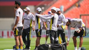 Champions Trophy: ಟೀಮ್ ಇಂಡಿಯಾಗೆ ಕಹಿ ಸುದ್ದಿ; ತವರಿಗೆ ಕೋಚ್ ಮರಳಿದ್ದೇಕೆ?