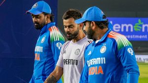 BCCI New Rule: ಚಾಂಪಿಯನ್ಸ್ ಟ್ರೋಫಿಗೆ ಫ್ಯಾಮಿಲಿ ಕರೆದೊಯ್ಯುವಂತಿಲ್ಲ ಟೀಮ್ ಇಂಡಿಯಾ ಆಟಗಾರ
