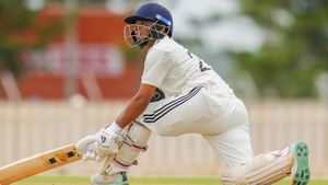 Duleep Trophy: ಡ್ಯಾನಿಶ್ ಮಾಲೆವಾರ್, ರಜತ್‌ ಶತಕದ ಅಬ್ಬರ