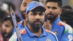 ICC ODI Rankings: ಎರಡನೇ ಸ್ಥಾನಕ್ಕೆ ಬಡ್ತಿ ಪಡೆದ ರೋಹಿತ್‌ ಶರ್ಮಾ: ಟಾಪ್‌ 5ರಲ್ಲಿ ಮೂವರು ಭಾರತೀಯರು