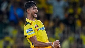 ಈ ಒಂದು ಕಾರಣಕ್ಕೆ ಮತೀಶ ಪತಿರಾಣ ಖರೀದಿಸಿದೆವು: ಜಾಹ್ನವಿ ಮೆಹ್ತಾ