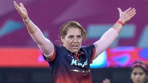WPL 2026: ನಾಡಿನ್ ಡಿ ಕ್ಲರ್ಕ್ ಏಕಾಂಗಿ ಹೋರಾಟ: RCB ಶುಭಾರಂಭ