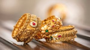 Gold Rate India: Gold price drops by Rs 2,700 in a single day! Gold falls to its lowest point again