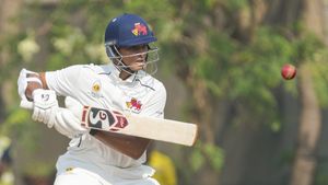 Ranji Trophy: ಕ್ವಾರ್ಟರ್‌ ಫೈನಲ್‌ನಲ್ಲಿ ಕರ್ನಾಟಕಕ್ಕೆ ಮುಂಬೈ ಪ್ರತ್ಯುತ್ತರ