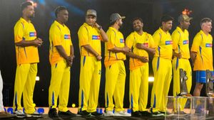 ವಿಶ್ವ ಚಾಂಪಿಯನ್ನರನ್ನು ಗೌರವಿಸಿದ ಸಿಎಸ್‌ಕೆ: ಚೆಪಾಕ್ ಮೈದಾನದಲ್ಲಿ ಧೋನಿ ಕ್ರೇಜ್