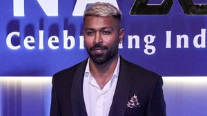 ಮುಂಬೈ ರಸ್ತೆಯಲ್ಲಿ 12 ಕೋಟಿಯ ಫೆರಾರಿ ಏರಿದ ಹಾರ್ದಿಕ್ ಪಾಂಡ್ಯ: ಬೆವರಿಳಿಸಿದ ಸ್ಪೀಡ್ ಬ್ರೇಕರ್