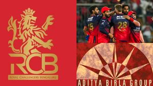 ಐಪಿಎಲ್ ಇತಿಹಾಸದಲ್ಲೇ ಬಿಗ್ ಡೀಲ್: ₹16,000 ಕೋಟಿಗೆ ಬಿರ್ಲಾ ಗ್ರೂಪ್‌ ಪಾಲಾದ ಆರ್‌ಸಿಬಿ        