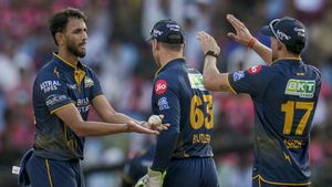 ಕನ್ನಡಿಗ ಪ್ರಸಿದ್ಧ್ ಕೃಷ್ಣ ಕಮಾಲ್: ಗುಜರಾತ್‌ಗೆ 8 ವಿಕೆಟ್‌ ಜಯ 