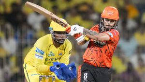 CSK vs SRH: ಪ್ಲೇ ಪ್ರವೇಶಿಸಿದ ಸನ್‌ರೈಸರ್ಸ್‌: ಇಶಾನ್‌ ಅರ್ಧಶತಕದ ಮಿಂಚು