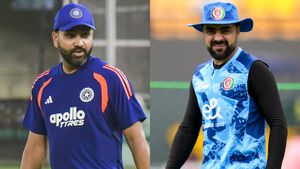 IND vs AFG 1st ODI: ಗೆಲುವಿನ ಕನಸಿನಲ್ಲಿ ಟೀಮ್ ಇಂಡಿಯಾ; ರೋಹಿತ್ ಶರ್ಮಾ, ರಶೀದ್ ಖಾನ್ ಆಕರ್ಷಣೆ 
