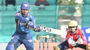 Maharaja Trophy 2026: ರೋಹನ್‌ ಪಾಟೀಲ್‌ ಅಬ್ಬರ, ಬೆಂಗಳೂರಿಗೆ ಭರ್ಜರಿ ಜಯ: ಗುಲ್ಬರ್ಗಾ ಹ್ಯಾಟ್ರಿಕ್‌ ಜಯ 
