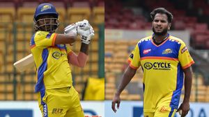 Maharaja Trophy T20: ಶಿವಮೊಗ್ಗ ವಿರುದ್ಧ ಅಬ್ಬರಿಸಿದ ವಾರಿಯರ್ಸ್‌