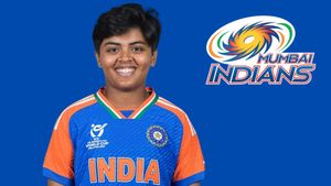 WPL 2027 ಹರಾಜು: ಭಾರತದ ವಿಶ್ವಕಪ್ ವಿಜೇತ ಮುಂಬೈ ಪ್ರತಿಭೆ ಸಾನಿಕಾ ಛಳ್ಕೆ ಎಂಐ ವುಮೆನ್ ಪಾಲು