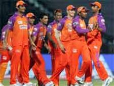 கொல்கத்தாவை வீழ்த்தியது: 'புதுமுகம்' கொச்சியின் ஹாட்ரிக் வெற்றி