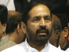 லண்டன் ஒலிம்பிக் போட்டிக்கு சுரேஷ் கல்மாடி போக கூடாது-அஜய் மாக்கன் காட்டம்