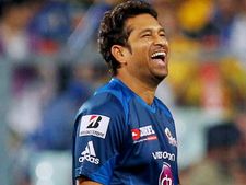 சம்பந்தமே இல்லாத சச்சினுக்கு ஏன் இம்புட்டு சந்தோஷம்....!